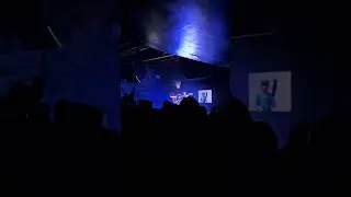 listen to the crowd #newmusic #livemusicperformance #shorts