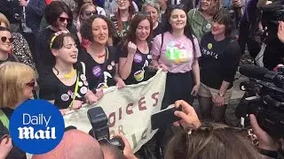 'Yes' supporters sing great repeal song in Dublin after referendum win