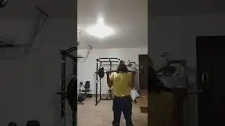 pushing to do more everyday#motivation #homegym #workouts #pullups #motivateyourself