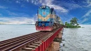 Train On Bounjan Rail Bridge - Superfast Dhumketu Express Speedy Passing Through Bounjan Rail Bridge
