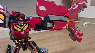 Metal card bot GIGANTREX stop motion