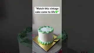 Hand piped vintage style whipped cream cake in soft pastel green 💚