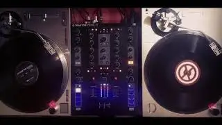 Creative mix/mash-up Queen VS Michael Jackson