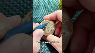 玉兰花手镯和小鹿掌上明珠吊坠，送给自家老婆的礼物，喜欢吗？ #玉兰花 #俏色巧雕 #吊坠 #玉雕设计 #以翠会友 #翡翠手鐲 #吊坠挂件 #好物推荐 #玉雕 #礼物推荐