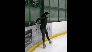 Spread Eagle - Figure Skating Tricks