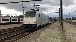 TRAXX 186 458 - 6 met vrachtwagentrein te FDR