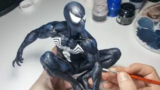Symbiote Spider-Man Statue Painting | Black Suit Variant Sculpture