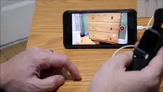 DJI Osmo Pocket, подключенный с помощью кабеля Lightning
