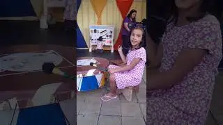 lala tocando tanbor
