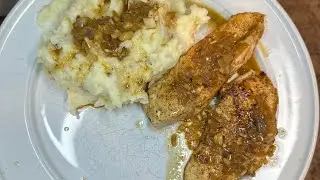 Chicken Breast with a Easy Pan Sauce // Easy Mealz