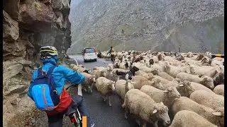 Manali to Leh   Jispa to Zingzingbar  Himani and Myself