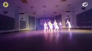 M&uacute;a đương đại 