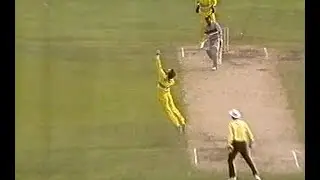 ARCHIVE MINI - In less than 90 seconds, all of Allan Border's caught and bowled moments ODIs 1988/89