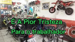 O motor da Moto por falta de &oacute;leo quebrou o bloco - Veja