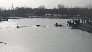Hero residents work together to rescue boy who fell through ice