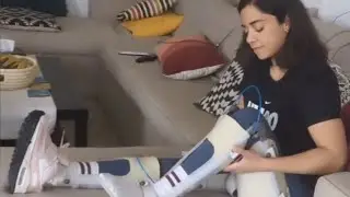 How to wear leg braces (KAFOs) alone as a paraplegic.