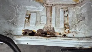More rust repairs on the Autosleeper Symbol 
