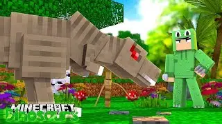 WE TAME OUR T-REX! - Minecraft Dinosaurs w/ Little Lizard