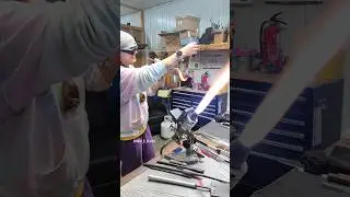 Sherlock Droop and reveal #artist #fire #glass #glassart #glassblowing #hotglass #art