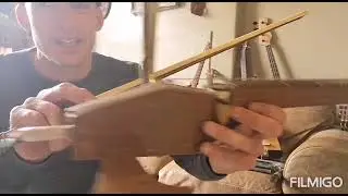 Cigar box guitar accompanying instrument? The Strohviol (phonofiddle)