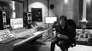 RAVENOIR - Andy La Rocque guitar solo 