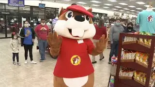 Florida&rsquo;s first Buc-ee&rsquo;s travel center opens to large, excited crowd