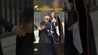 Она обладает абсолютной властью.