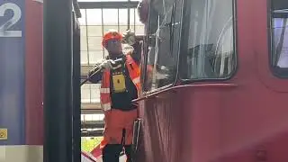 Couplage d&rsquo;une Re 420 &agrave; un train voyageur pour Schaffhouse et Singen.