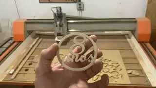 Bruta e delicada ao mesmo tempo cnc router com fresa de 1 mm quase uma laser