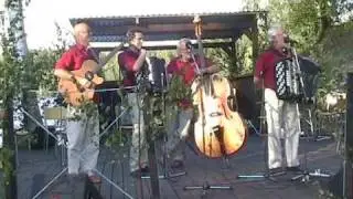 Pelles rullpolska o Brunkullans vals med Br&ouml;derna Lindqvist.wmv