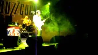 BuZZcocks Moving away from the pulsebeat.....Lester Sands