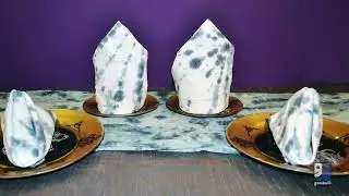 Distressed Dye Napkins for Halloween - Craft Hacks from Goodwill