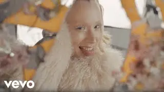 LEGZDINA - Icing On The Cake