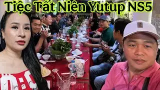 Tiệc Tất Niên Hồng Loan cười tít, Huy Lê tặng Hoa cho Chị Ny quá vui