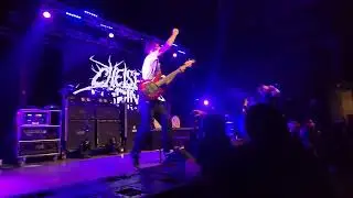 @ChelseagrinTV  Sing to the Grave Monster Mosh Dallas TX 10-14-2023
