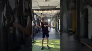 #boxing #thaiboxinglife #dancing #funkytown #viralvideo #dancevideo #violin #disco #funk