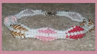 Bracelet multicouleurs.