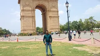 Meetup with @MrVishnurajFun Delhi India gate #maltichauhan #vishnurajfun