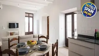 Apartamento La Casa del Santo | Carmona, Spain | Hotel Review 🏩