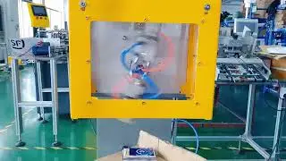 Auto suction machine for presswork with the suckers suit for the products that easy to be scratched