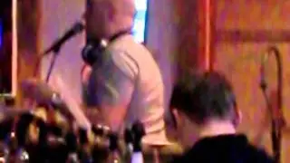 DJ Jerome tipsy in het Apr&egrave;s Ski Paleis Hinterglemm