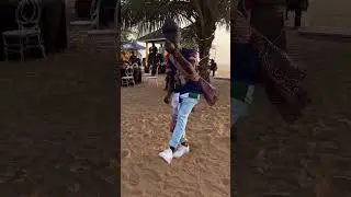 Sizzla Holding a Joy #viralvideo