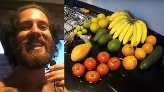 Fruitarian in Cuenca Ecuador - My First Fruit Purchase - Back to Hard Core Fruitarianism! =D