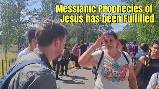Speakers Corner - Bob talks to a Jewish School Teacher and her Students and gives them the Good News