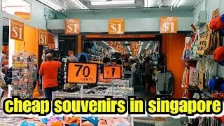 Chinatown : Cheap & best souvenirs in Singapore