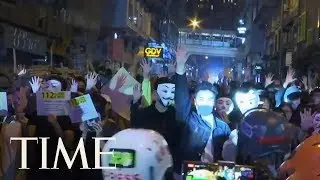 Hong Kong Protesters Defy Ban, Wear Masks During Halloween Standoff With Police | TIME