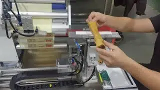 dog chew folding sticker labeller equipment for Poland customer