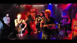 Pigs Pigs Pigs Pigs Pigs Pigs Pigs - GNT live 4/2/23 in Washington DC
