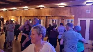 Den gamle grinda med Tommy Michaelsen på Høyvang Glade Dansevenner Dansnytt Stein Suren
