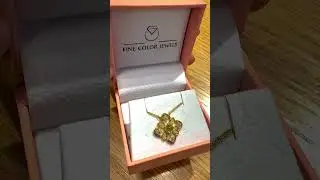 Peridot Quatrefoil Pendant 💚 Lucky & Elegant Silver Necklace